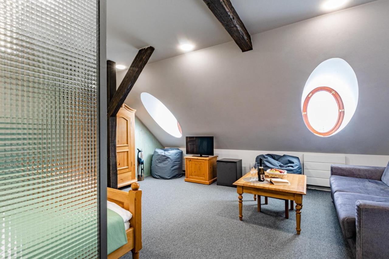 Wellness Hotel Zamecek Jetřichovice エクステリア 写真