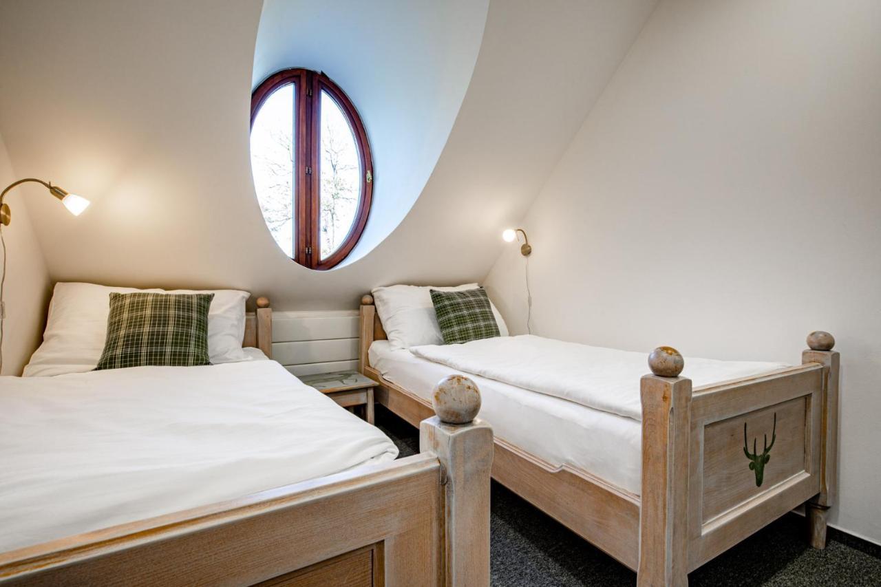 Wellness Hotel Zamecek Jetřichovice エクステリア 写真