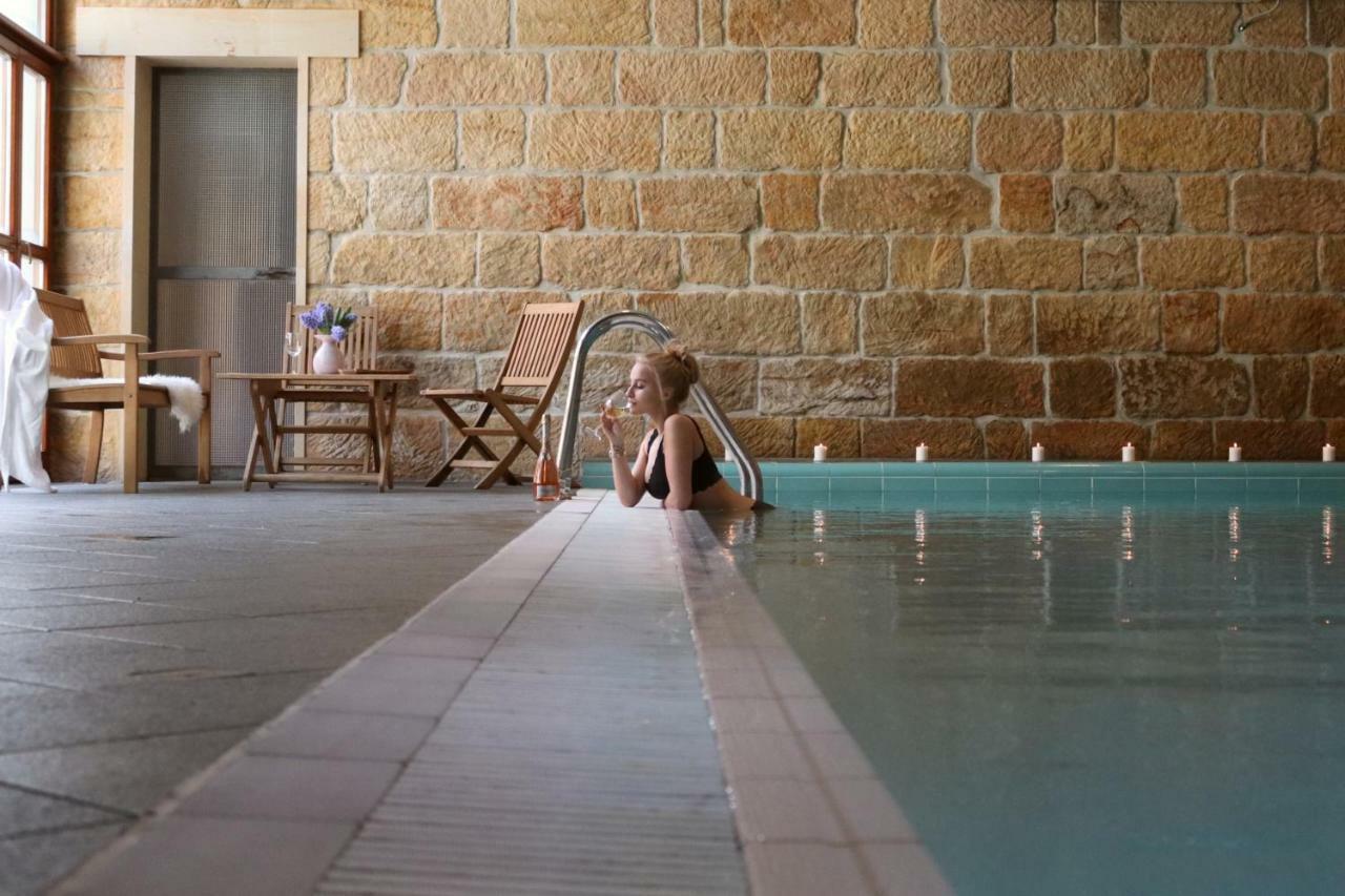 Wellness Hotel Zamecek Jetřichovice エクステリア 写真